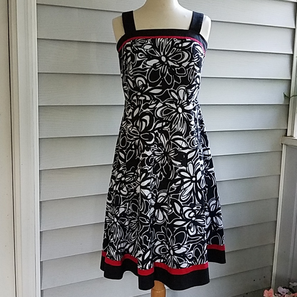 Karin Stevens Floral Dress size 4